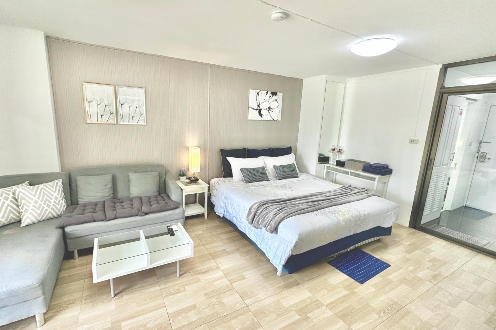 Cozy B At Nimman Studio Room In Condominium Chiang Mai Buitenkant foto